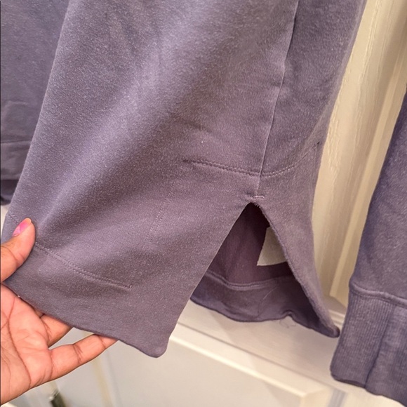 Athleta Women's Coaster Luxe recovery Sweatshirt. Size XS - Picture 3 of 8